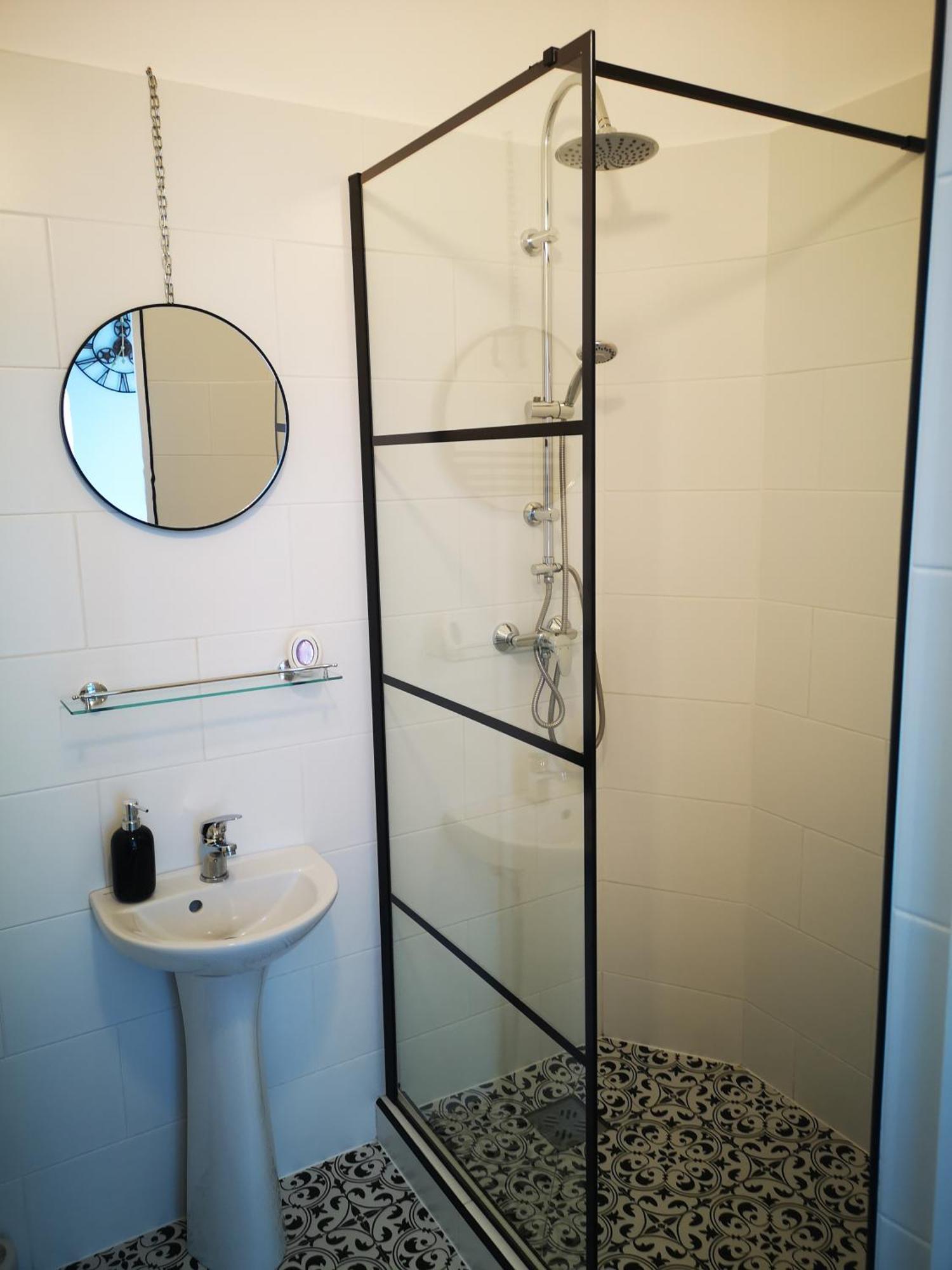 Weisz Apartment-City Center-Free Private Parking,Wifi,Ac Carei Dış mekan fotoğraf