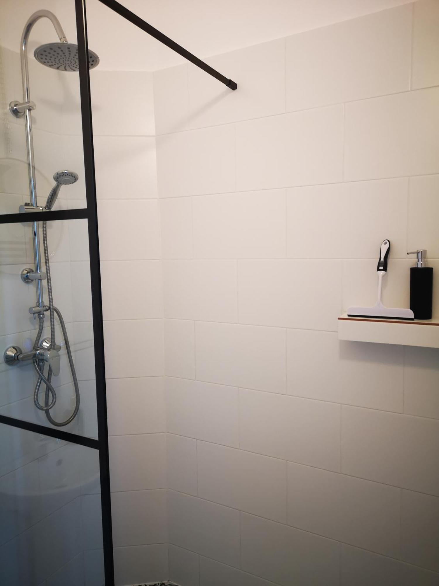 Weisz Apartment-City Center-Free Private Parking,Wifi,Ac Carei Dış mekan fotoğraf
